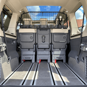 Hundegitter VW T7 – KI-bearbeitet