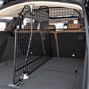 Trenngitter Mercedes E-Klasse S213 kein Hybrid – KI-bearbeitet