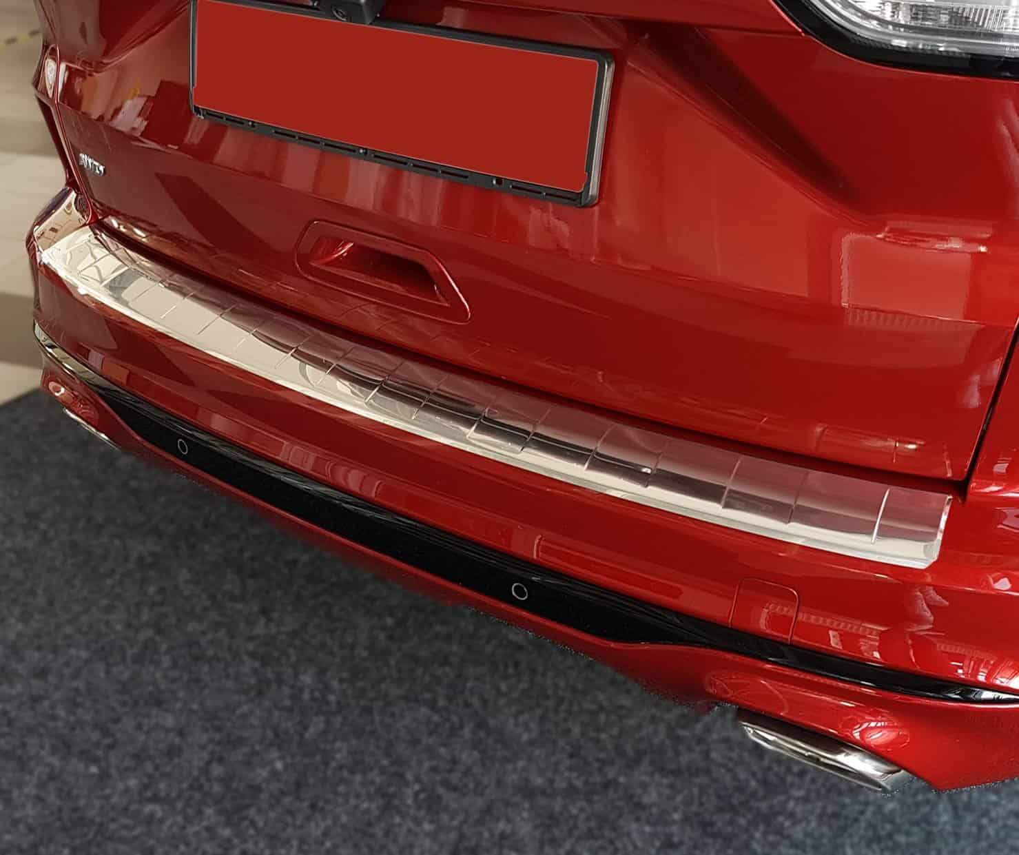 Tesla Model 3: Ladekantenschutz für die hintere Stoßstange
