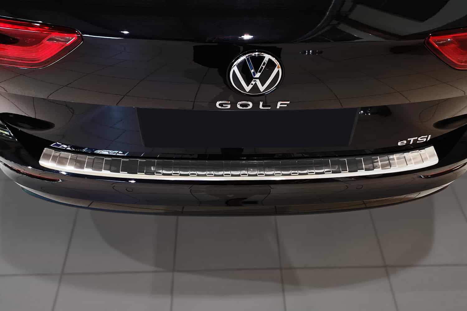 Ladekantenschutz Golf 8 Variant VW hochwertiger EDELSTAHL